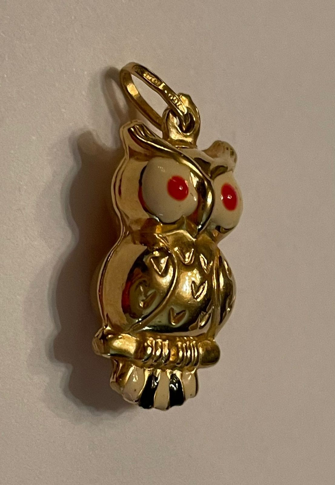 Pendente de ouro 18 k na forma de coruja (Por motivos de segurança a... - foto 3 de 4
