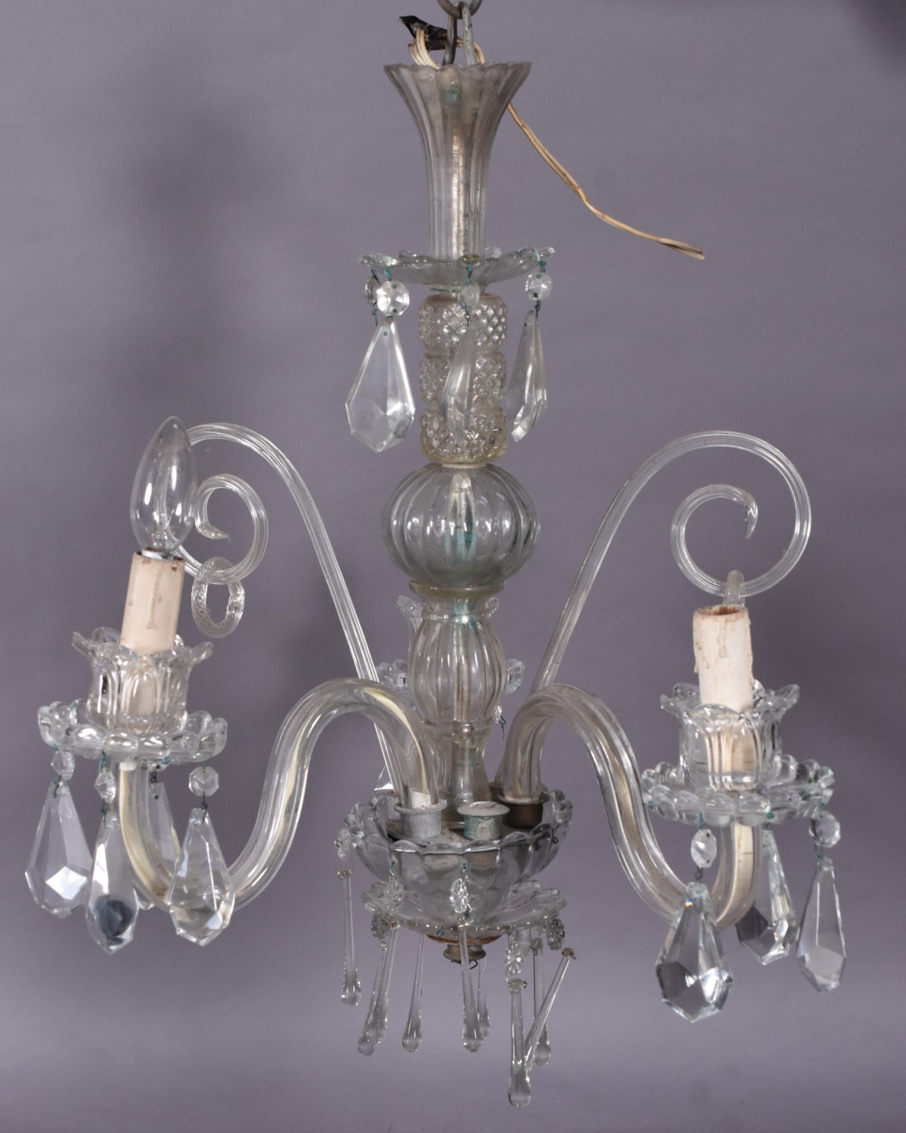 Lustre de cristal com 3 braços. - foto 1 de 4