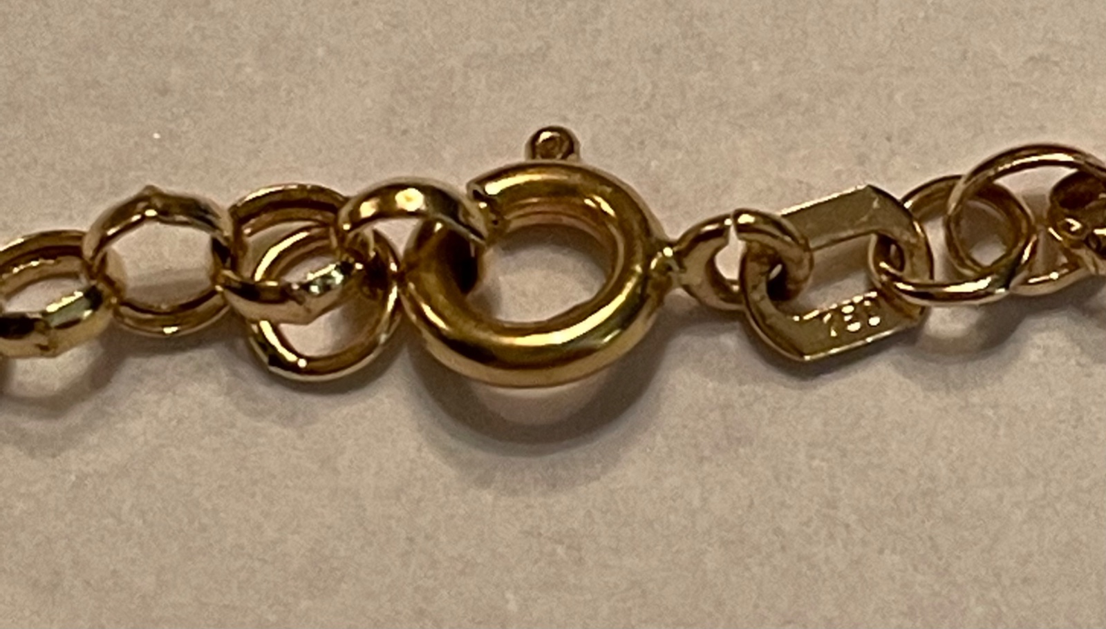 Cordão e pendente de ouro 18 k. (Por motivos de segurança a peça não... - foto 8 de 10
