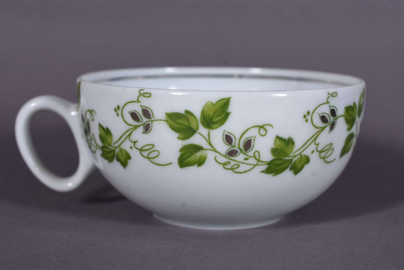Aparelho de chá e café de porcelana Renner composto: 5 xícaras para... - foto 4 de 10