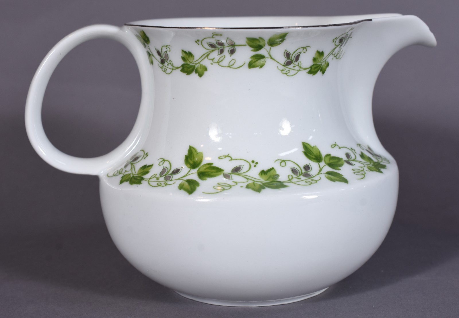 Aparelho de chá e café de porcelana Renner composto: 5 xícaras para... - foto 5 de 10