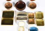 Nove caixas "porta pílulas" em diversos materia... - Nove caixas "porta pílulas" em diversos materiais e procedências.