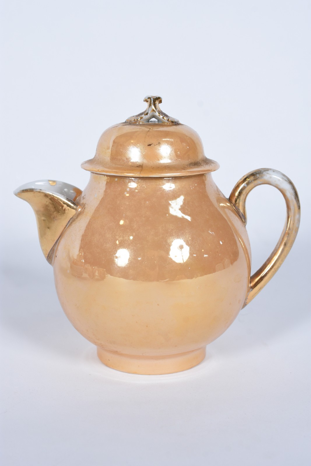 Serviço de chá de porcelana dourada oriental composto de: 6 xícaras... - foto 2 de 10