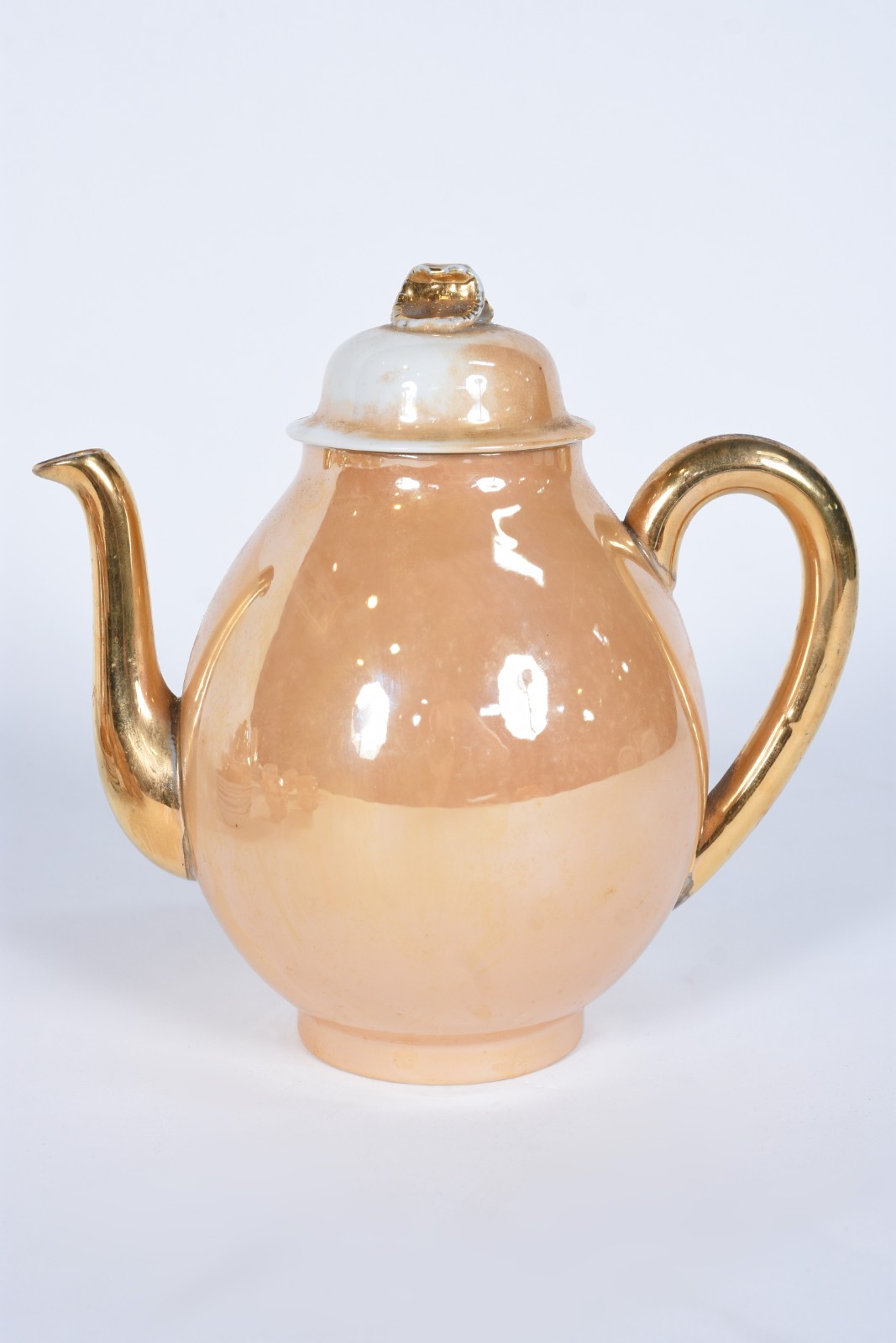 Serviço de chá de porcelana dourada oriental composto de: 6 xícaras... - foto 3 de 10