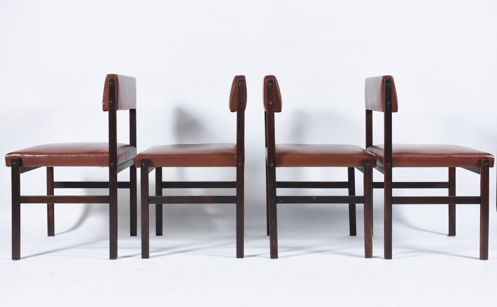 Conjunto de Mesa de jantar de madeira nobre, duas bases ligadas por... - foto 9 de 10