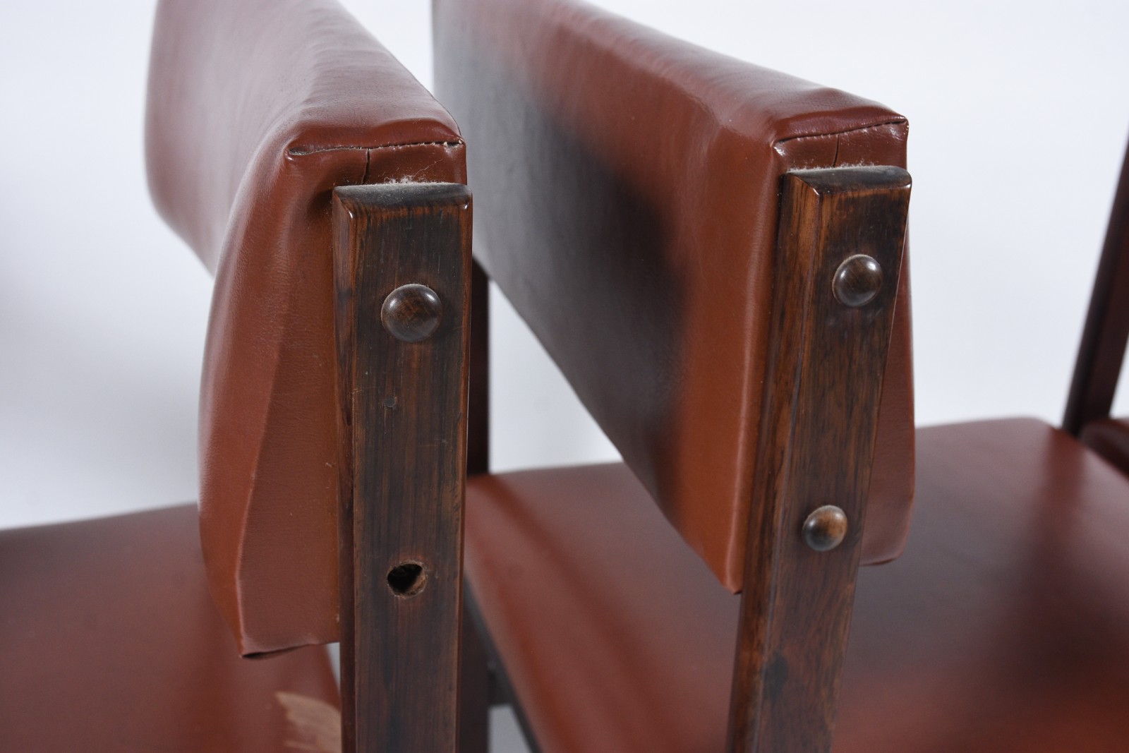 Conjunto de Mesa de jantar de madeira nobre, duas bases ligadas por... - foto 10 de 10