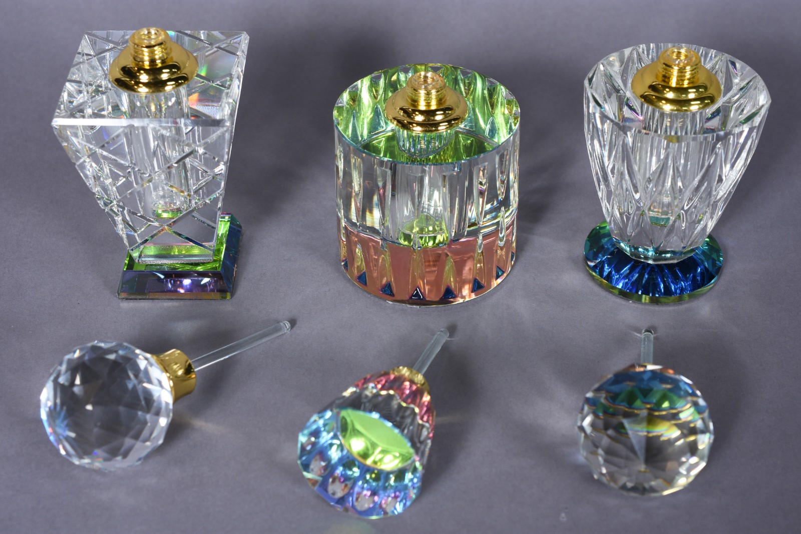 Três perfumeiros de cristal. - foto 4 de 5