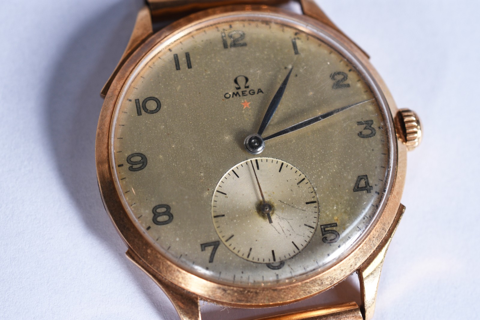 Relógio Ômega de pulso, máquina original com caixa de ouro 18k., sem... - foto 4 de 10