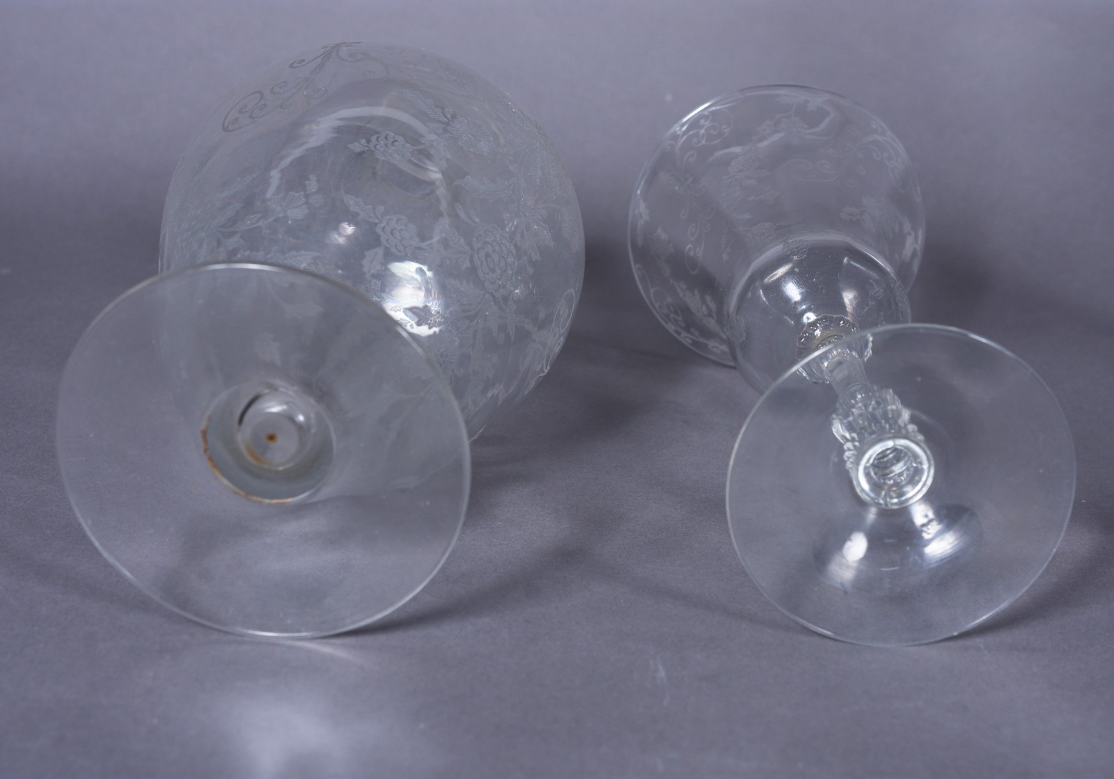 Serviço de cristal lavrado composto de: 11 para vinho tinto, 11 para... - foto 8 de 9