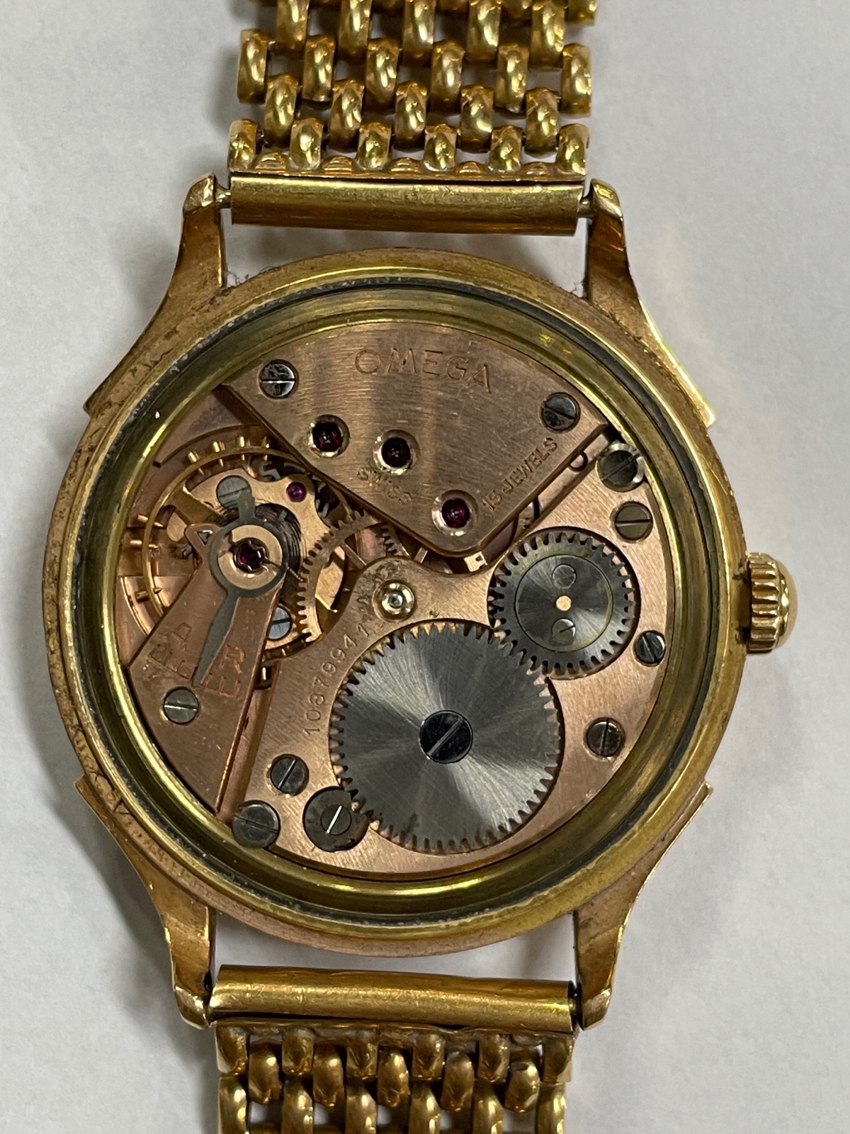 Relógio Ômega de pulso, máquina original com caixa de ouro 18k., sem... - foto 10 de 10