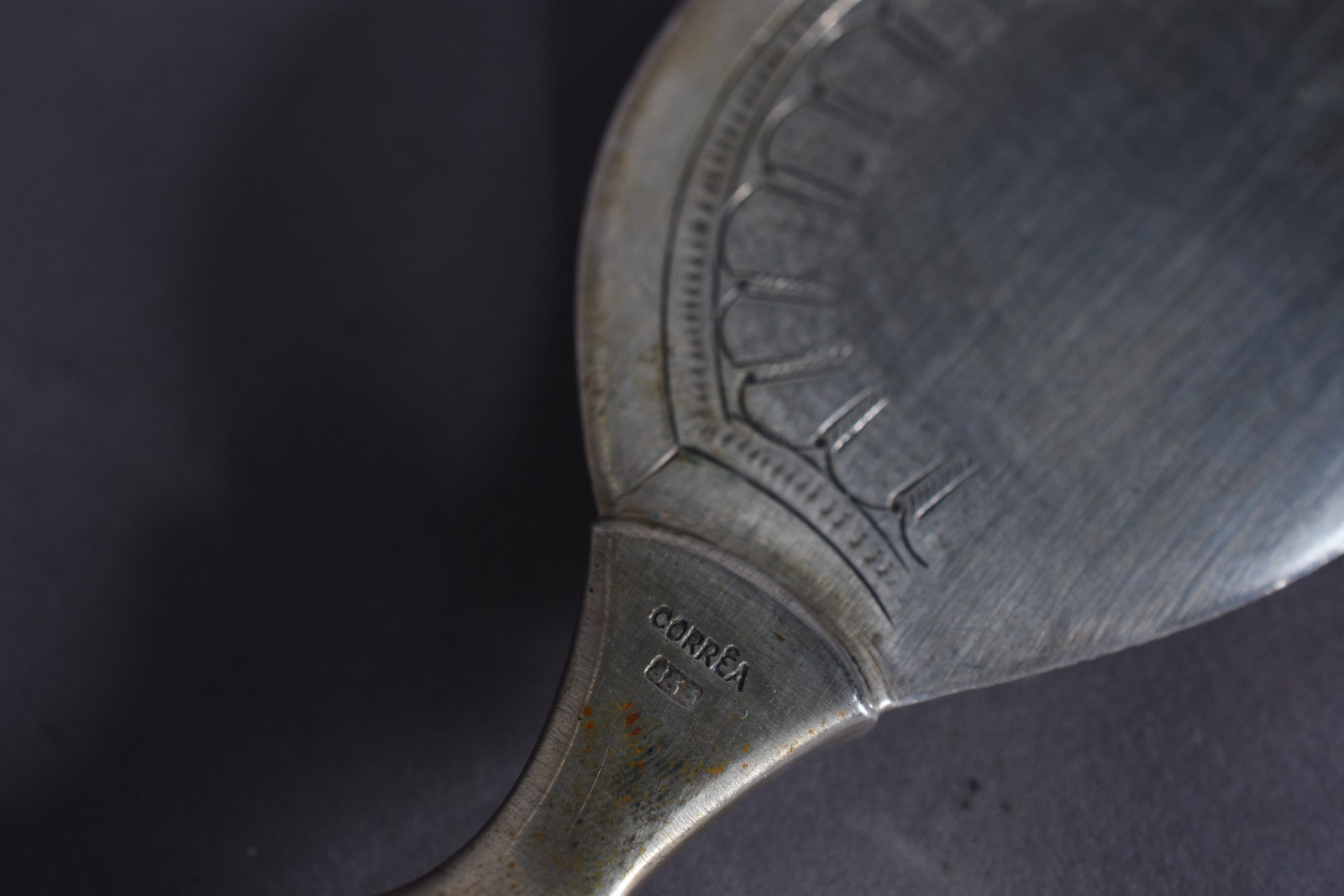 Faqueiro de prata portuguesa contrastada, composto de: 12 colheres... - foto 7 de 10