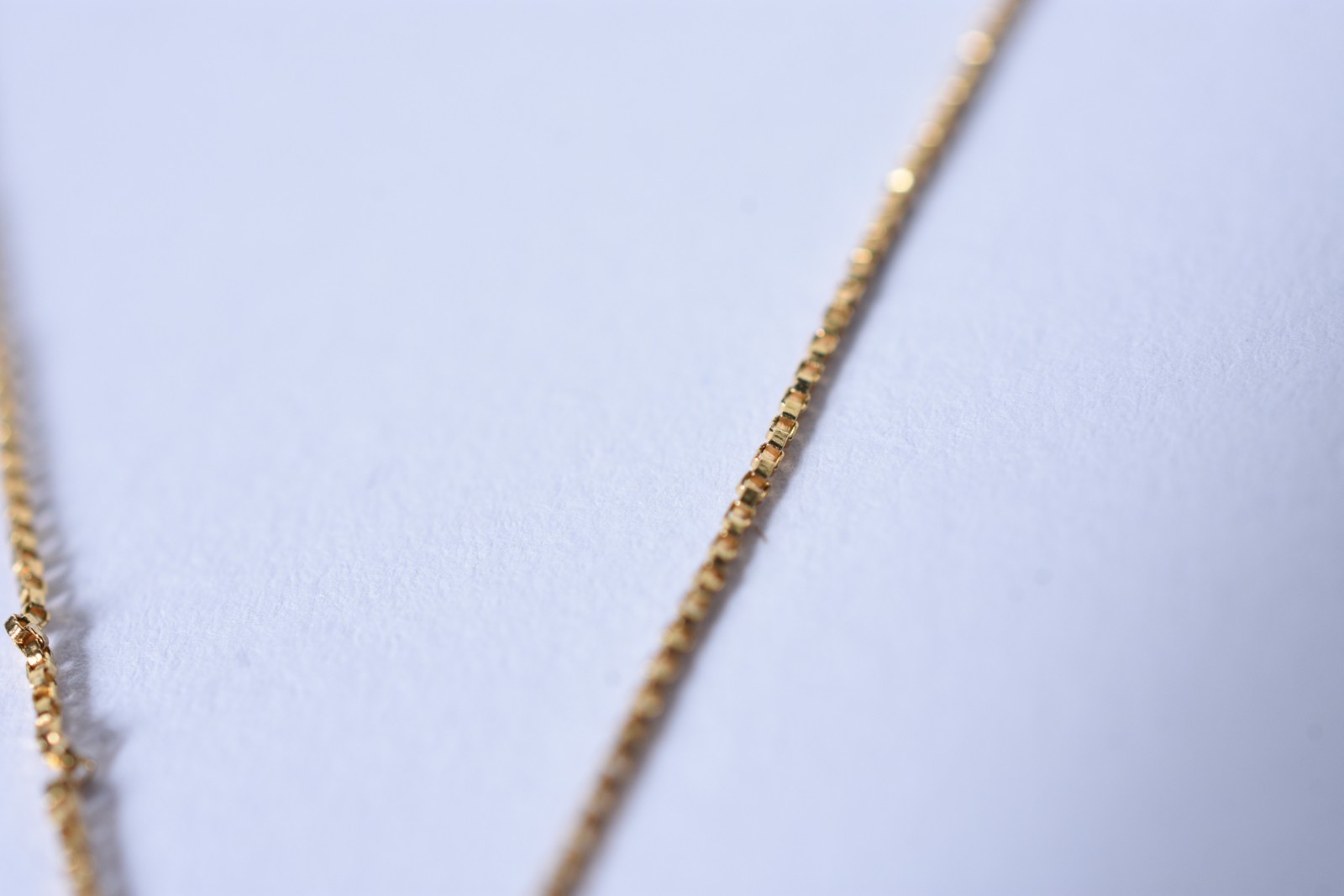 Colar de ouro 18 k, contraste 750 com crucifixo (Por motivos de... - foto 5 de 6