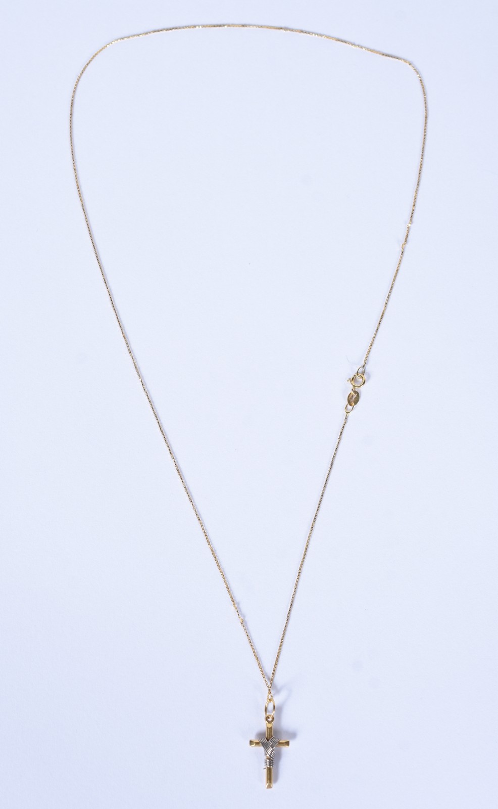 Colar de ouro 18 k, contraste 750 com crucifixo (Por motivos de... - foto 6 de 6