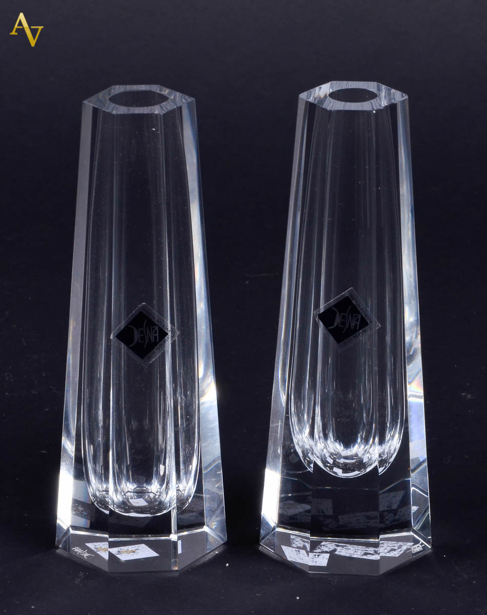 Par de vasos Art Deco em cristal lapidado tcheco Desná, "Ice...