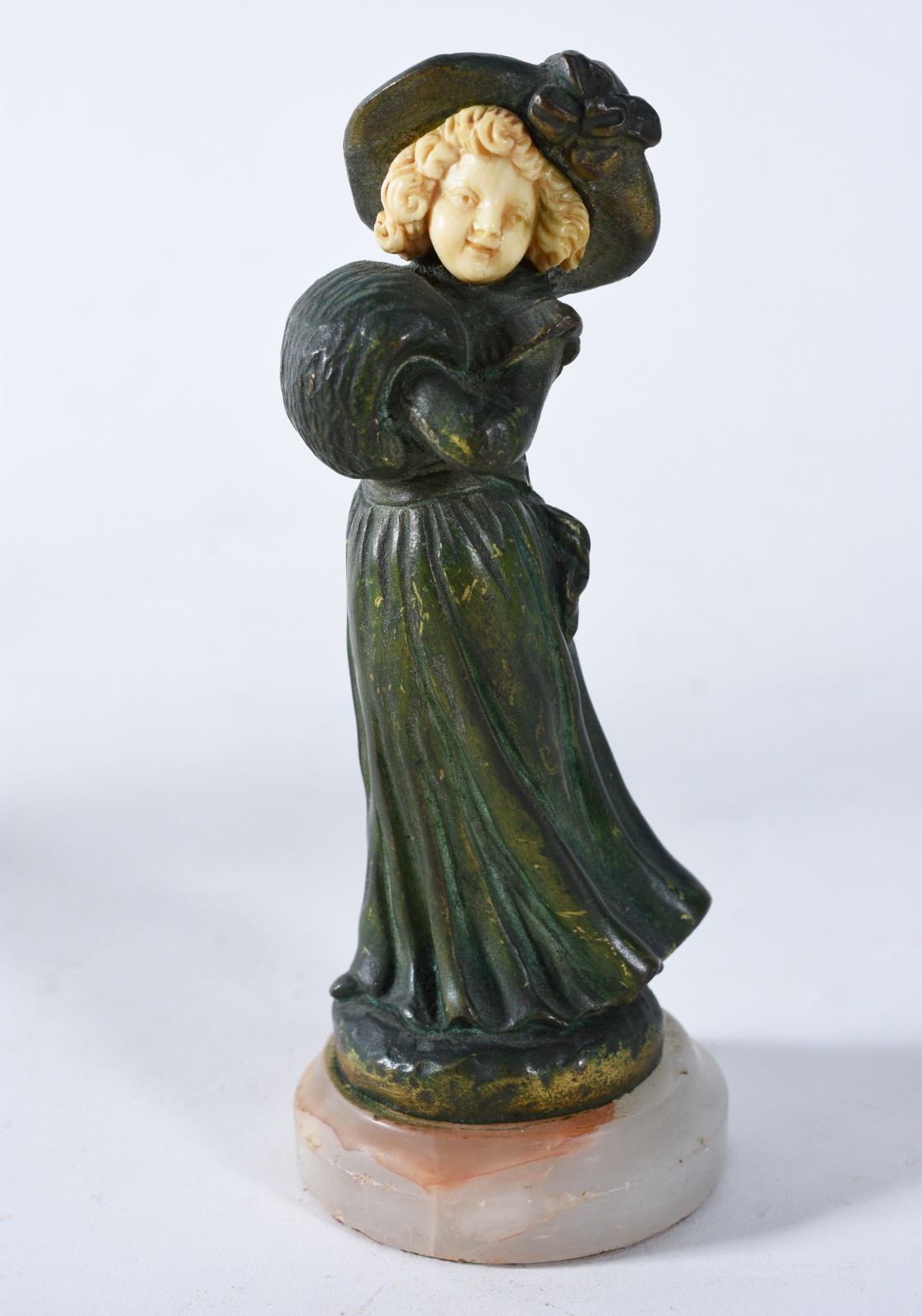 Menina com chapéu - foto 2 de 8