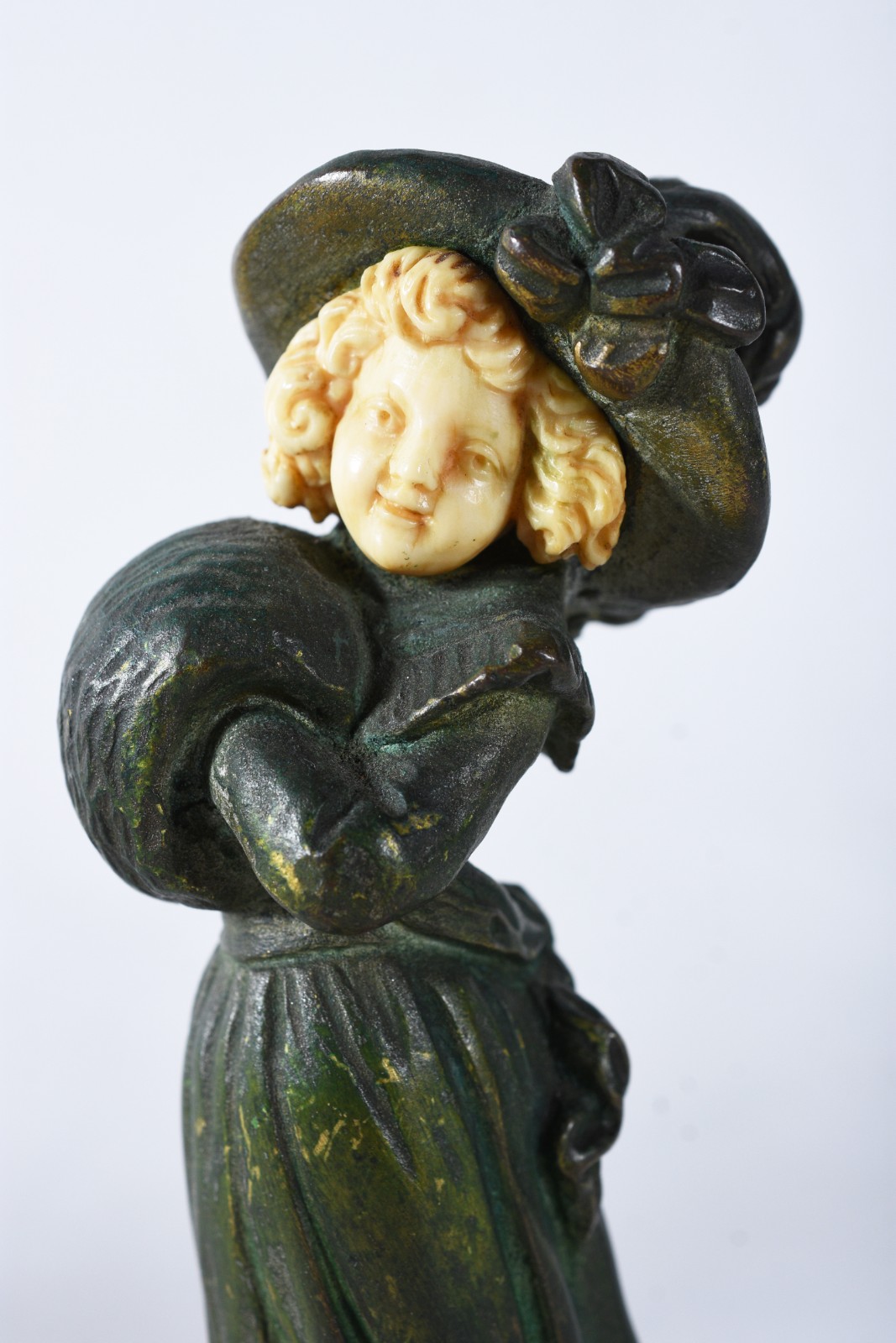 Menina com chapéu - foto 3 de 8