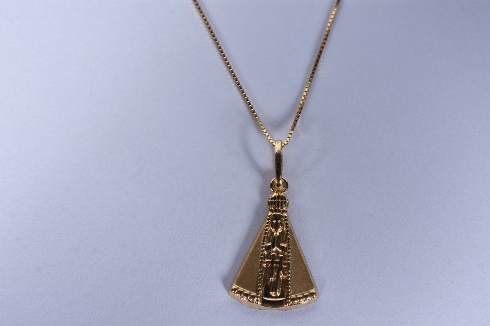 Colar de ouro 18 k, contraste 750 com pingentes (Por motivos de... - foto 2 de 8