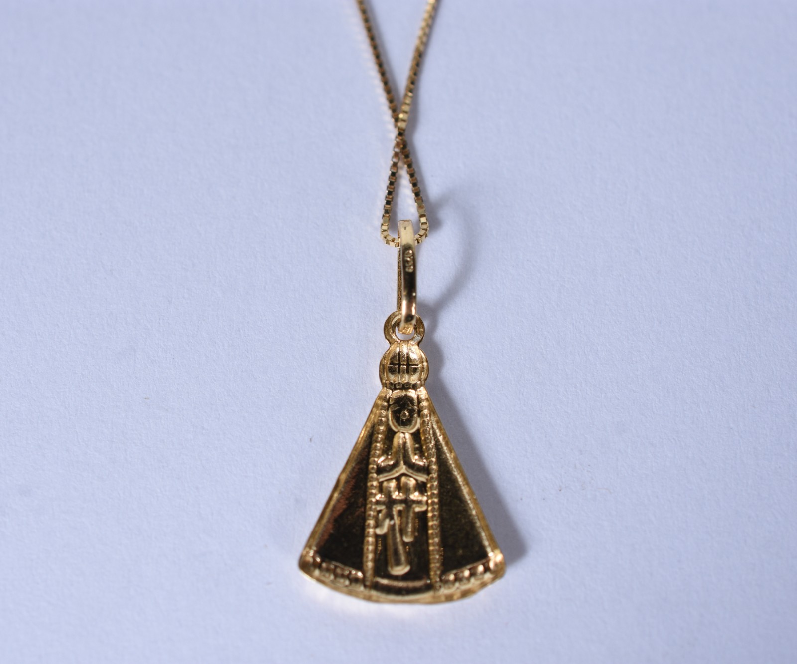 Colar de ouro 18 k, contraste 750 com pingentes (Por motivos de... - foto 3 de 8