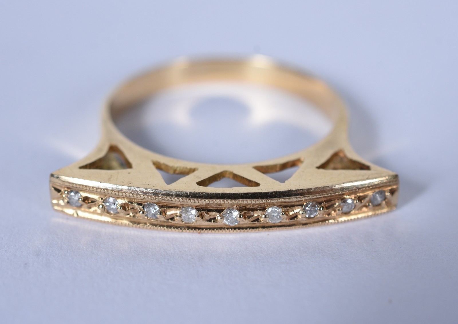 Anel de ouro 18 k, contraste 750 com 9 brilhantes (Por motivos de... - foto 2 de 6