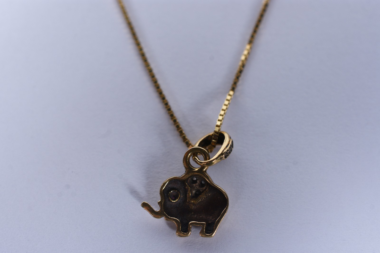Tornozeleira de ouro 18 k, contraste 750 com pingente (Por motivos de... - foto 3 de 6