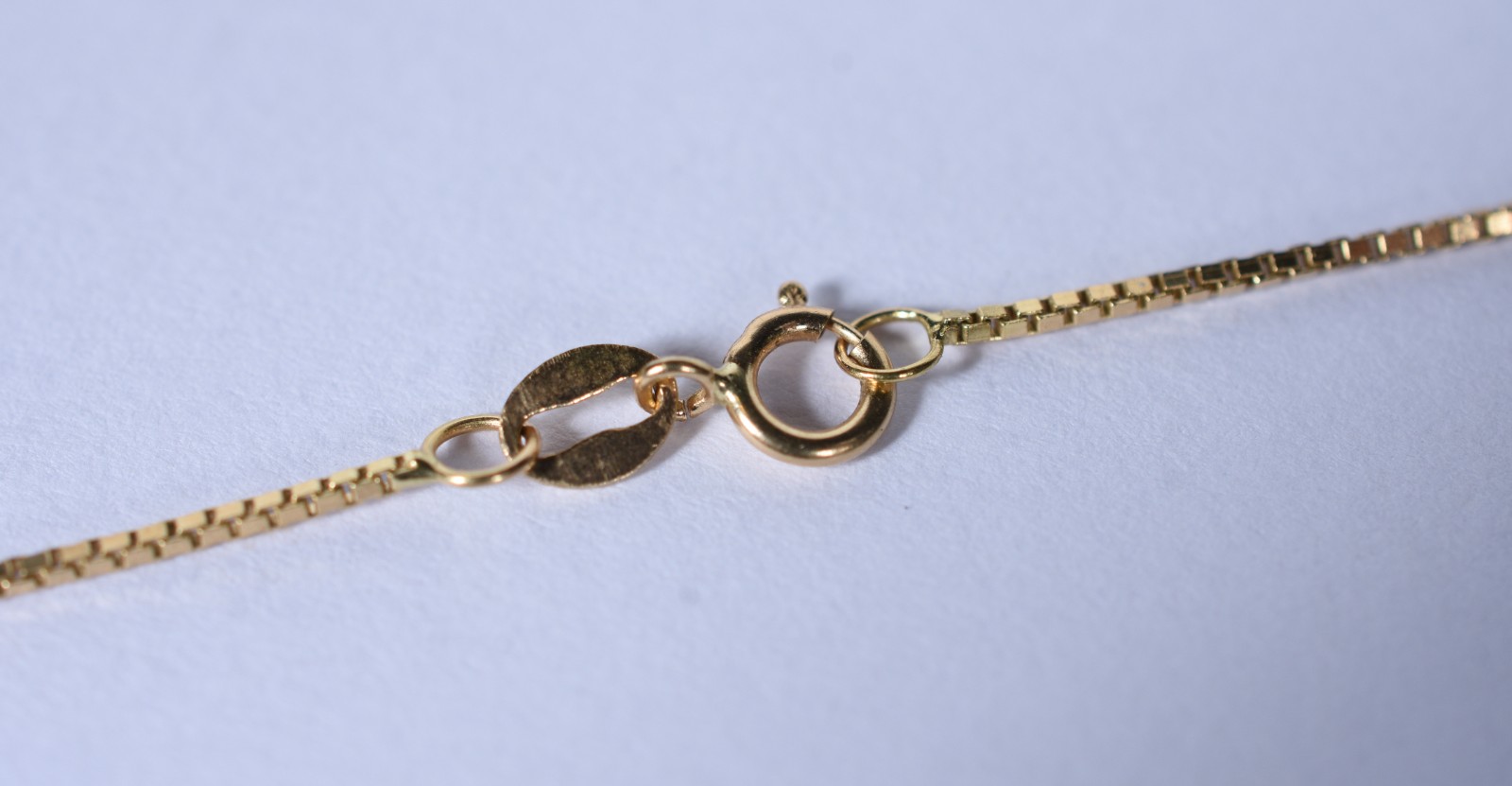 Tornozeleira de ouro 18 k, contraste 750 com pingente (Por motivos de... - foto 6 de 6