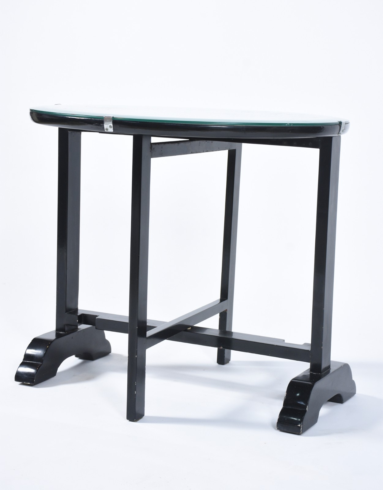 Mesa de lacca negra oriental com tampo circular decorado com figuras... - foto 2 de 8