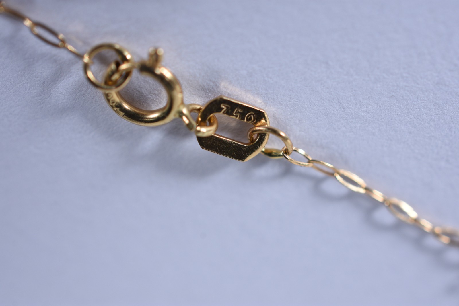 Colar de ouro 18 k, contraste 750 com pendente de Nossa Senhora... - foto 6 de 6