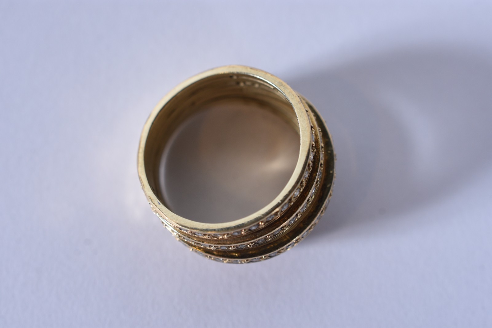 Anel de ouro 18 k, contraste 750 com 5 aros todos cravejados com... - foto 6 de 6