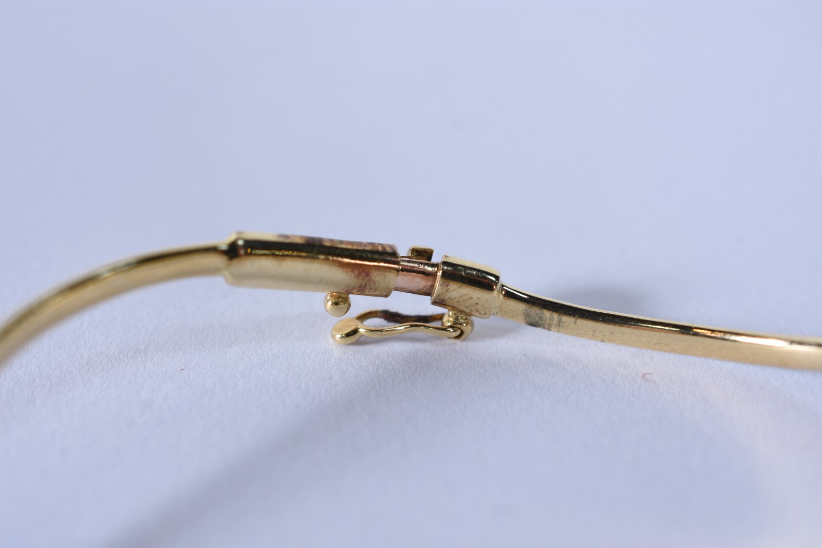 Pulseira de ouro 18 k, contraste 750 com 2 brilhantes (Por motivos de... - foto 3 de 5