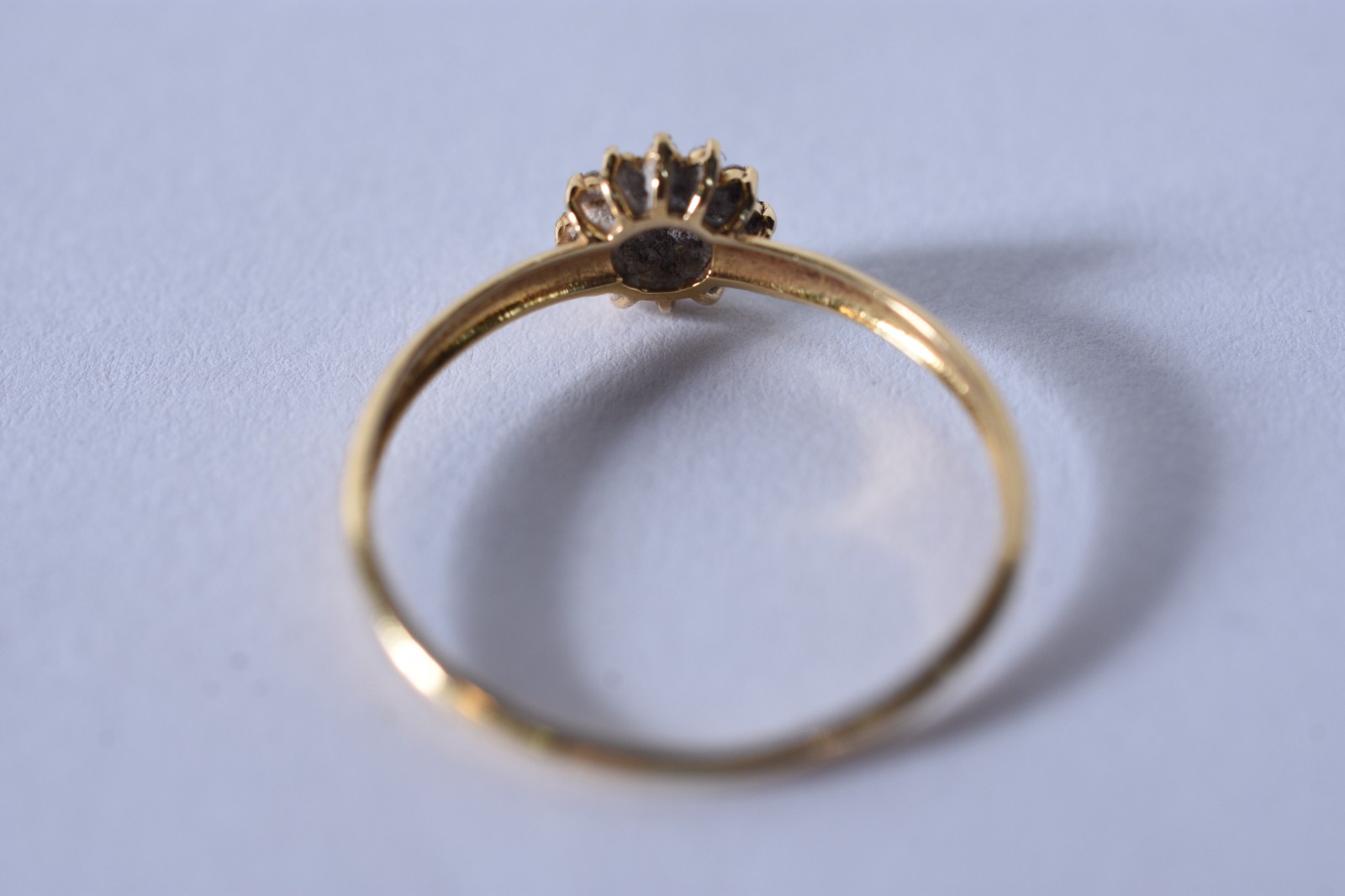 Anel de ouro 18k, contraste 750 feitio chuveiro cravejado com mini... - foto 4 de 5