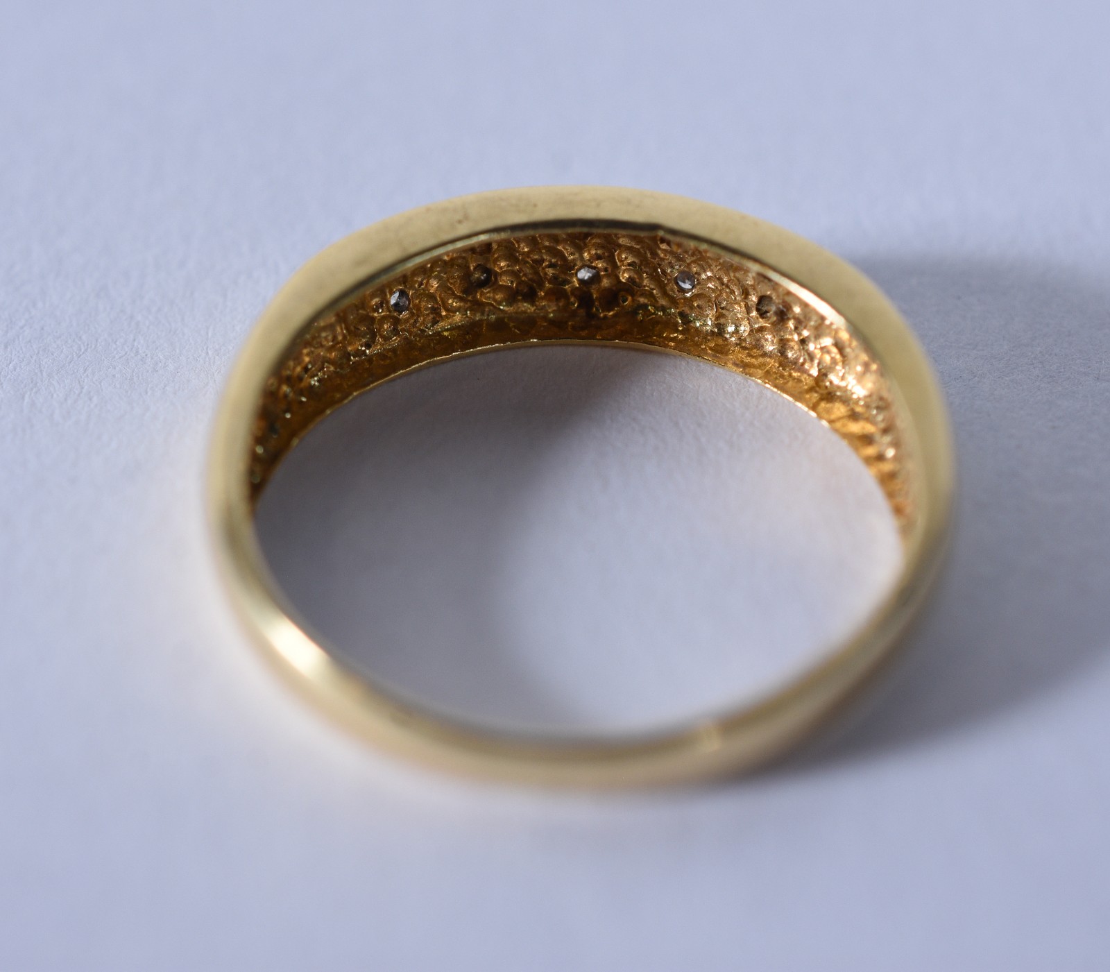 Anel de ouro 18 k, contraste 750, cravejado com mini brilhantes, aro... - foto 5 de 5