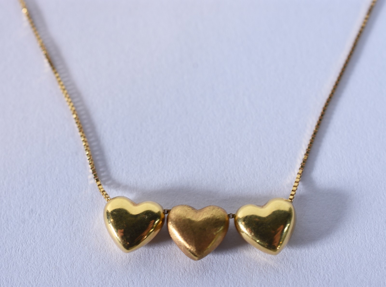 Colar de ouro 18 k, contraste 750 com 3 pingentes (Por motivos de... - foto 1 de 5