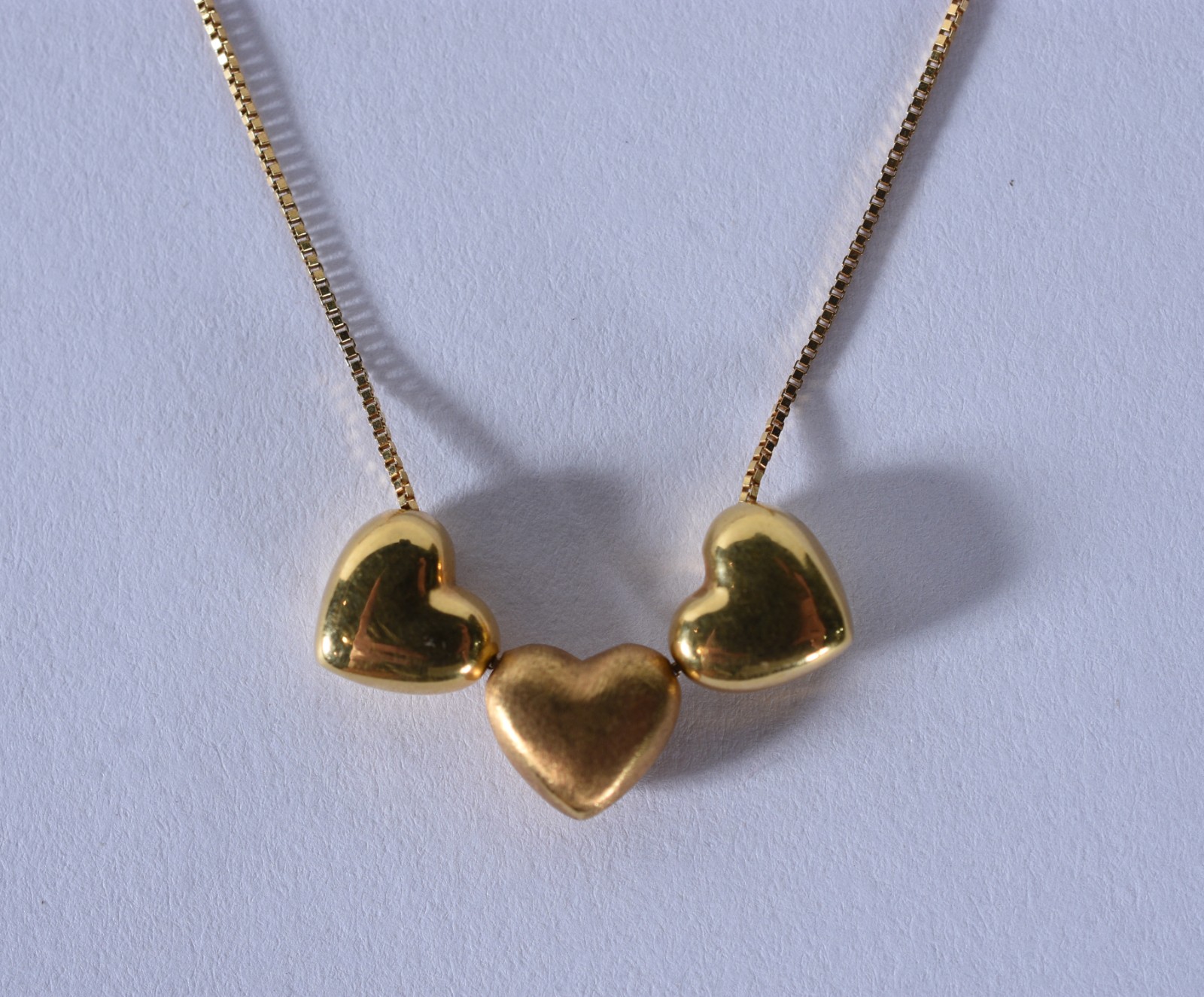 Colar de ouro 18 k, contraste 750 com 3 pingentes (Por motivos de... - foto 2 de 5