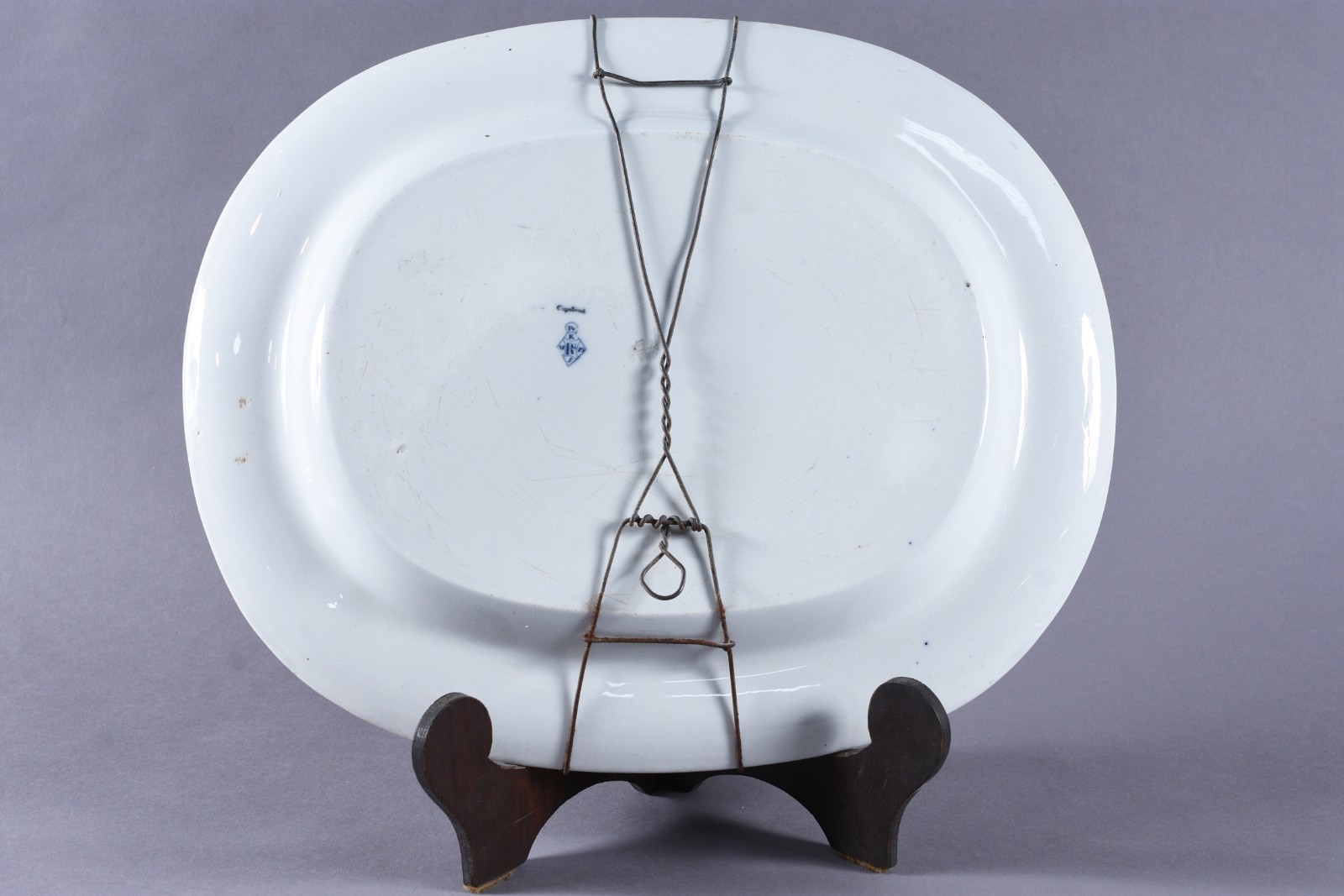 Travessa de porcelana inglesa Copeland, borda com guirlandas e centro... - foto 2 de 7