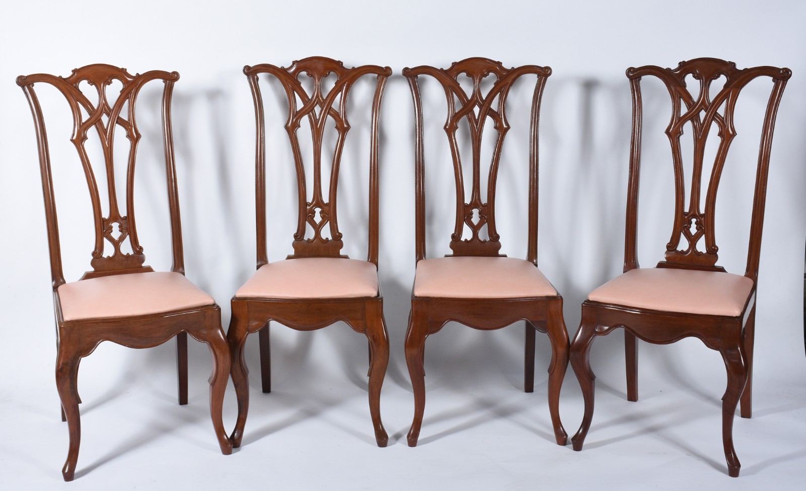 Mesa de jantar com 2 bases de mármore na forma triangular, tampo de... - foto 4 de 8