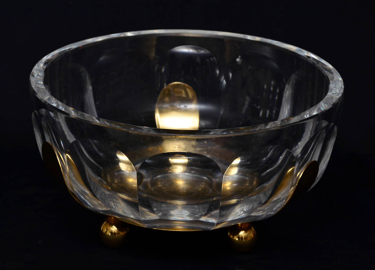 BACARAT - Bowl de cristal frances ASSINADO, lapidado em facetas, base...