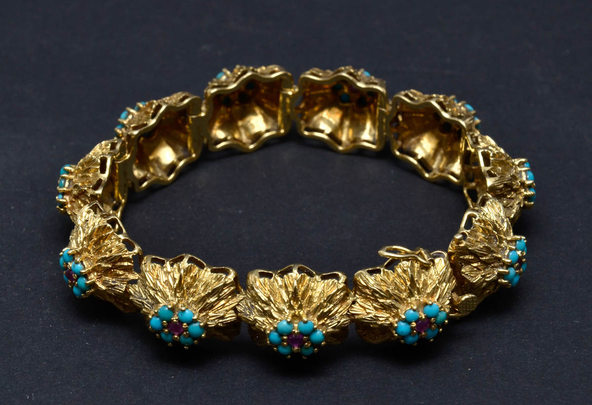 Pulseira em ouro amarelo escovado, contraste 750, rico trabalho com...