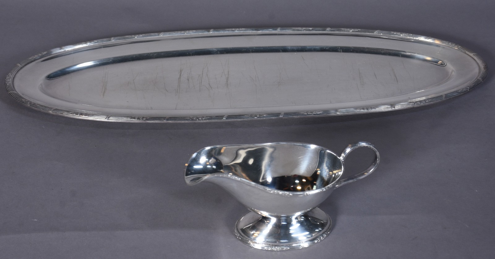Baixela para jantar de metal prateado, composto de: 9 travessas... - foto 10 de 11