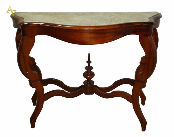 Console de jacarandá, estilo Luiz Felipe, tampo de mármore. Med. 1.10...