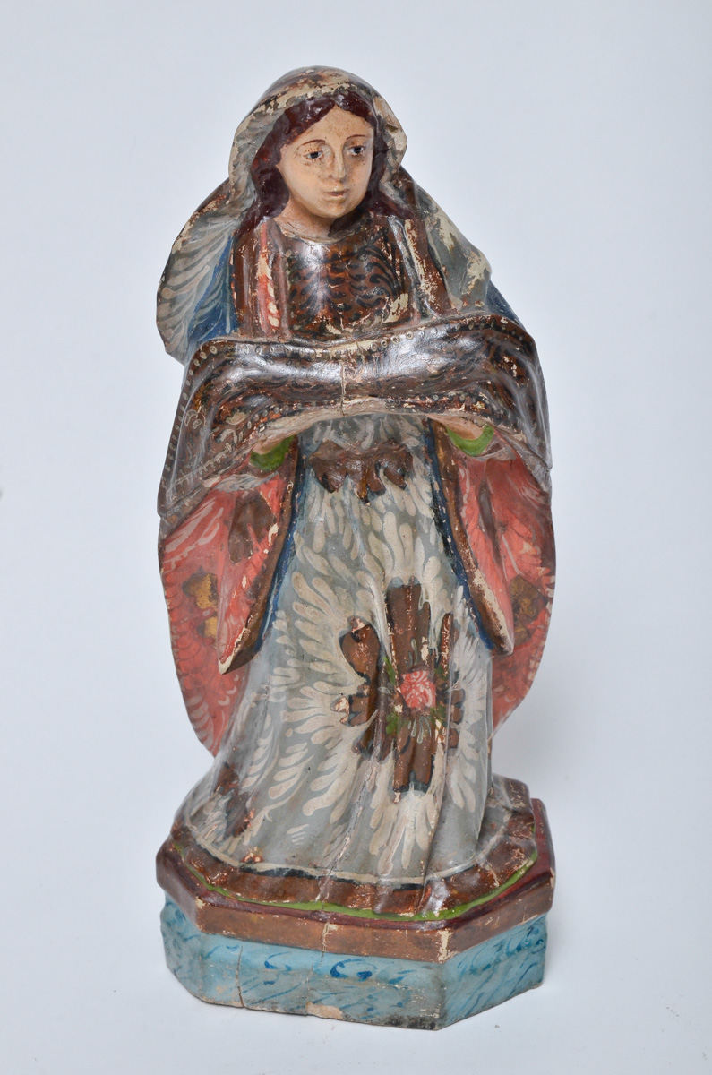 NOSSA SENHORA - Antiga imagem de madeira policromada, olhos de vidro...