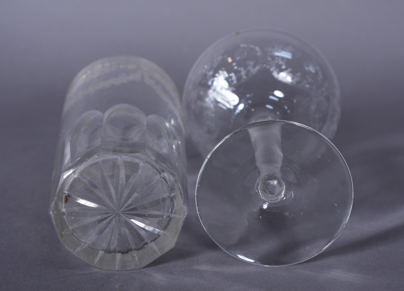 Conjunto de cristal lavrado com guirlandas, composto de: 6 taças para... - foto 4 de 6