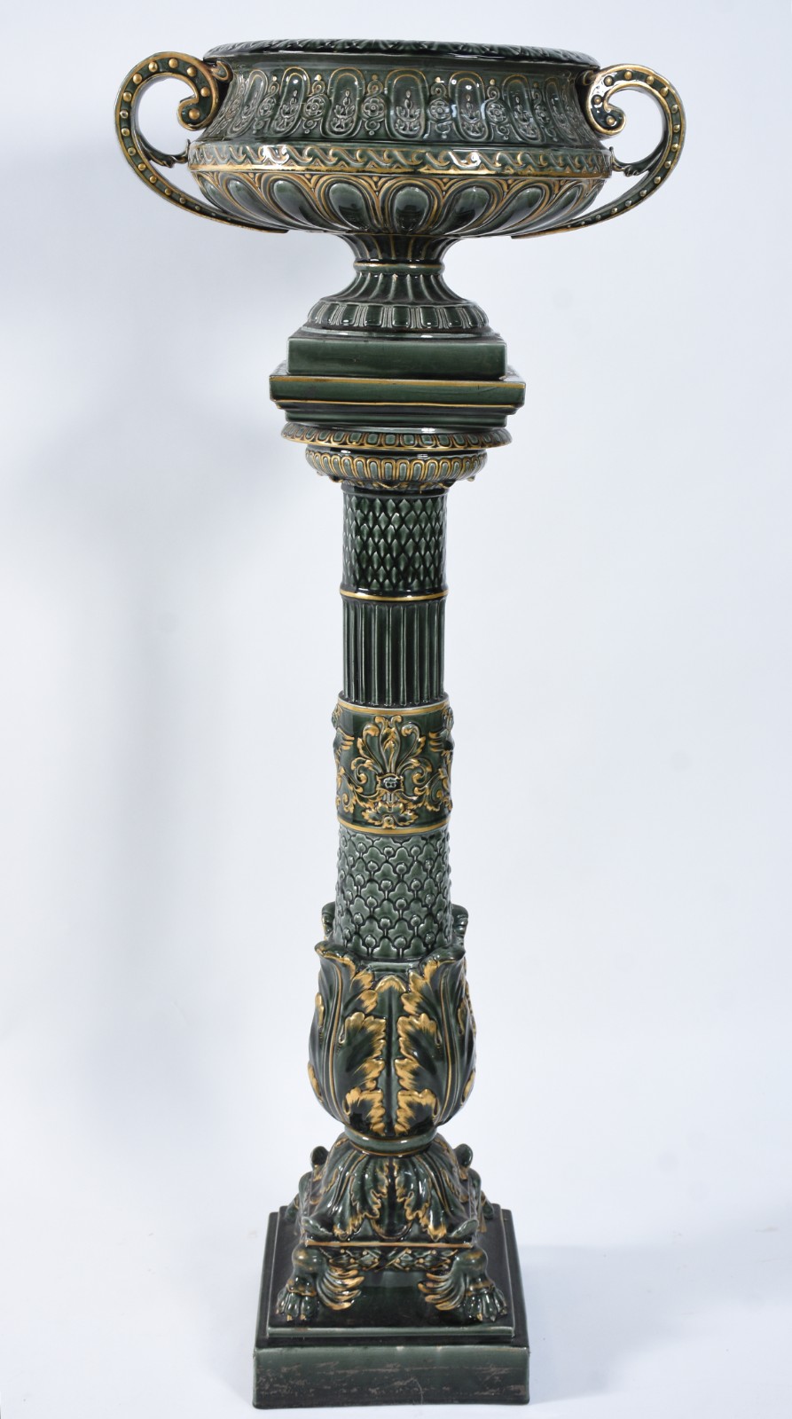 Coluna com cachepot na forma de grande taça, em porcelana francesa na... - foto 2 de 10