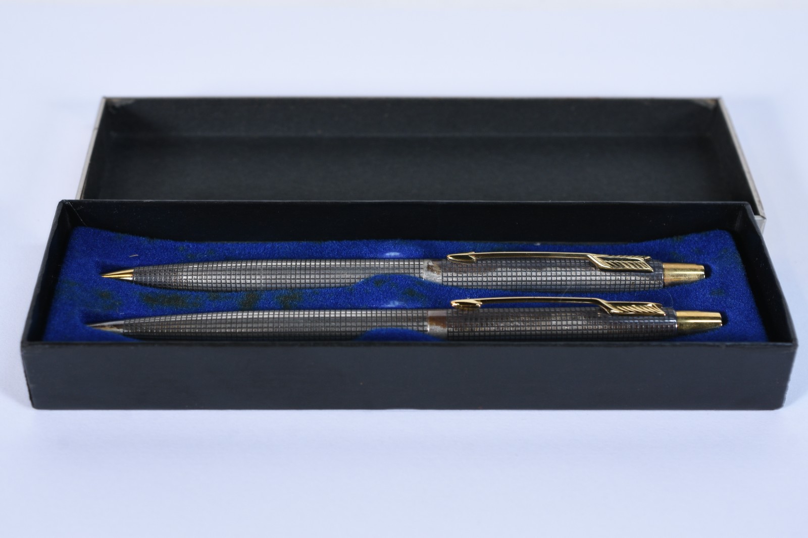 Caneta esferográfica e lapiseira "Parker - Sterling Cap & Barrel" em... - foto 2 de 9