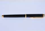 Waterman (1883),  - Caneta tinteiro francesa de metal dourado e preto, no estojo.