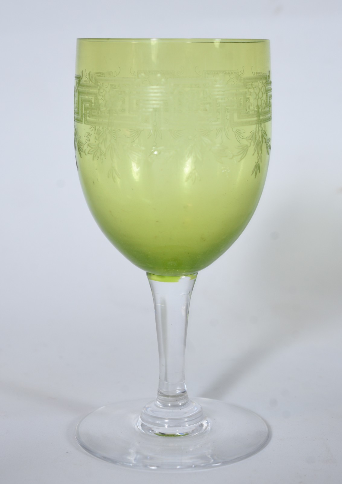 Seis cálices para vinho branco de cristal frances na cor verde com... - foto 4 de 7