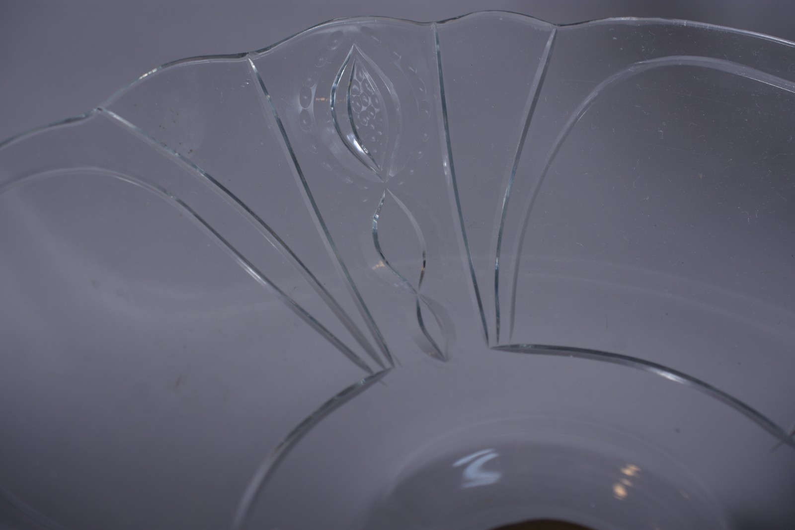 Par de fruteiras Art Nouveau de pé alto em metal prateado com... - foto 11 de 11