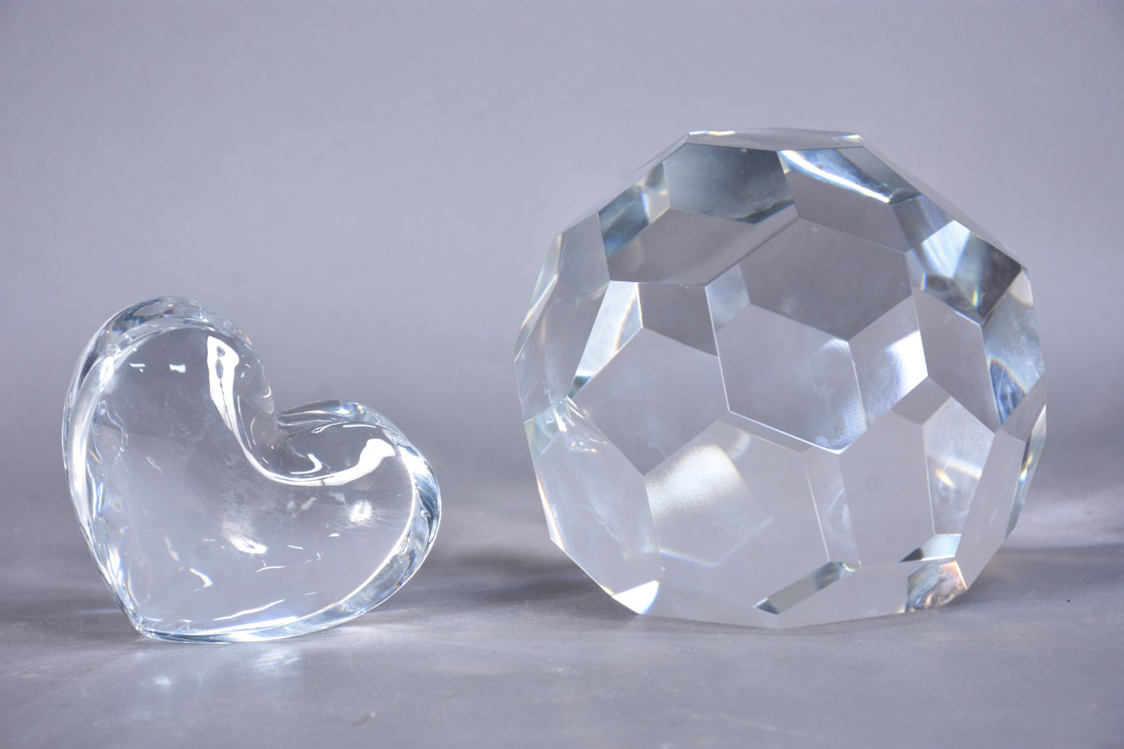 Seis pesos de papel de cristal/vidro de diversas procedências e... - foto 5 de 7