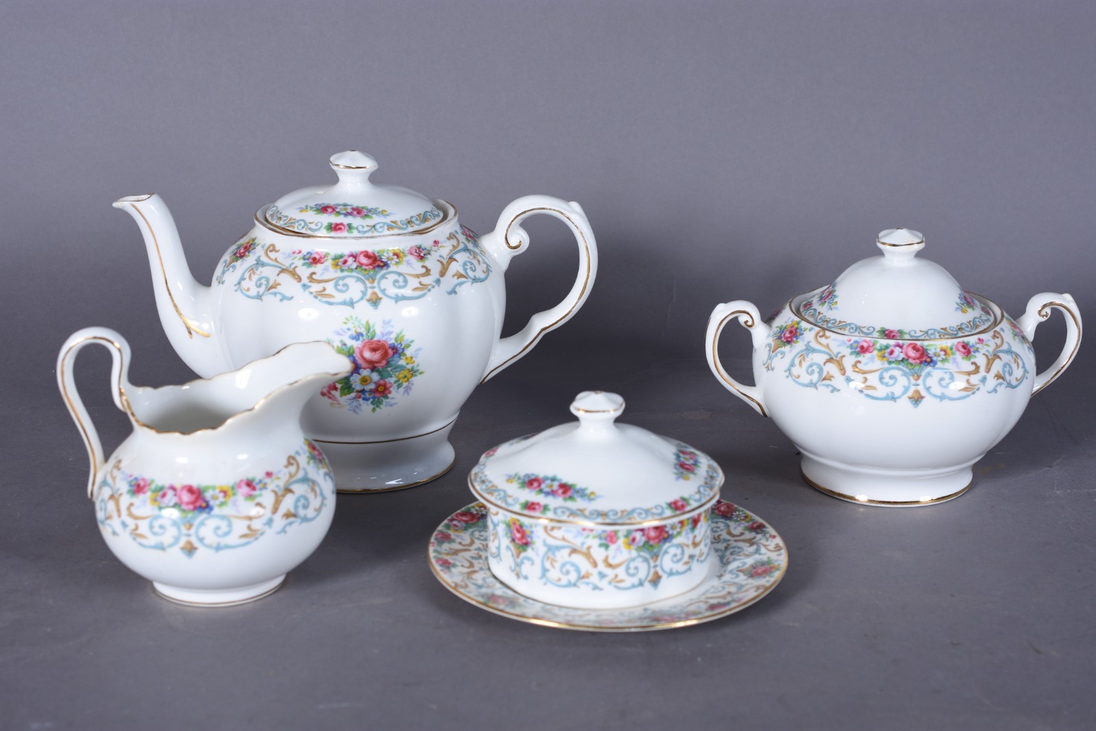 Serviço para chá de porcelana inglesa "Tuscan Fine Bone China"... - foto 2 de 11