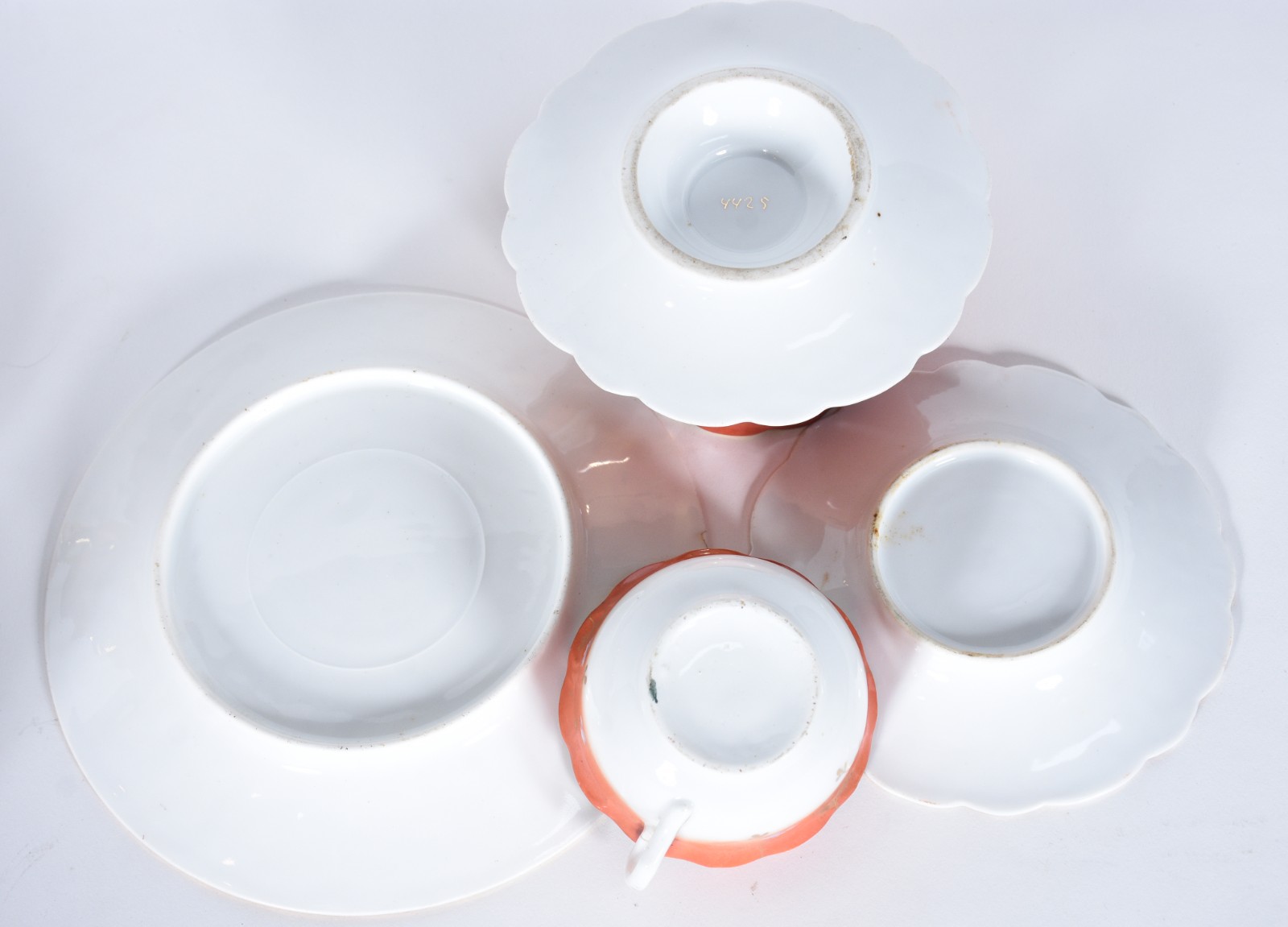 Serviço de chá de porcelana francesa na cor coral com flores em... - foto 3 de 6