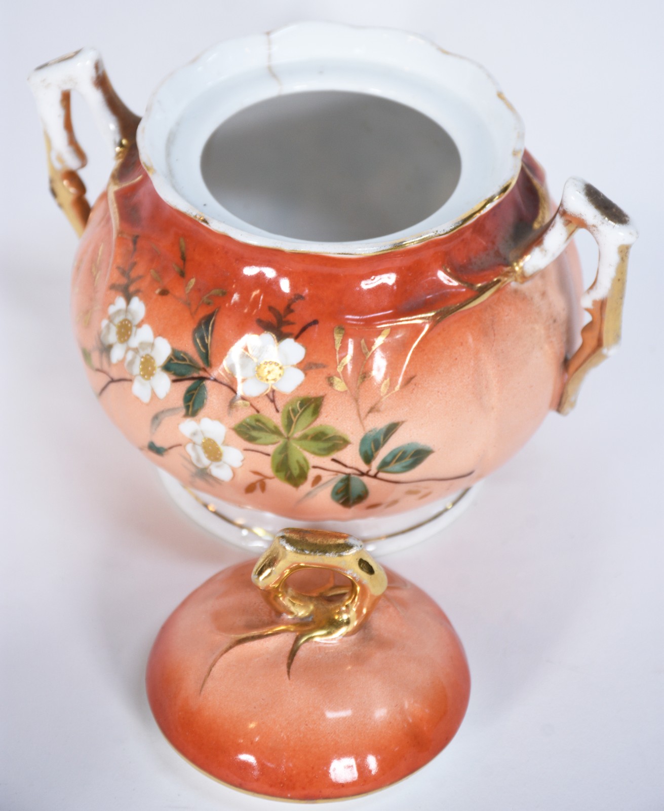 Serviço de chá de porcelana francesa na cor coral com flores em... - foto 5 de 6